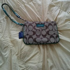 Wristlet
